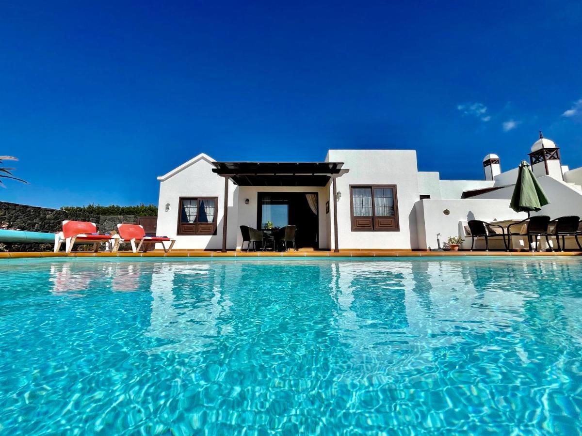 Villa Pilar Playa Blanca  Exterior photo