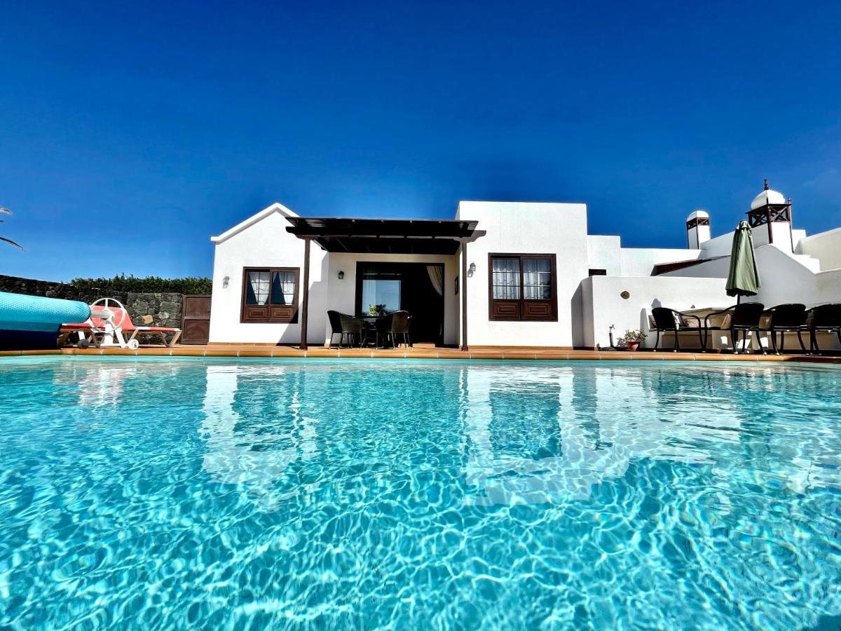 Villa Pilar Playa Blanca  Exterior photo