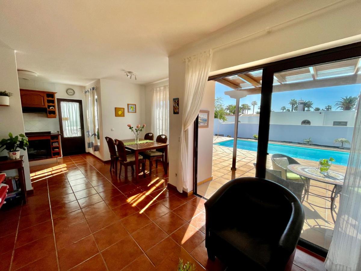 Villa Pilar Playa Blanca  Exterior photo